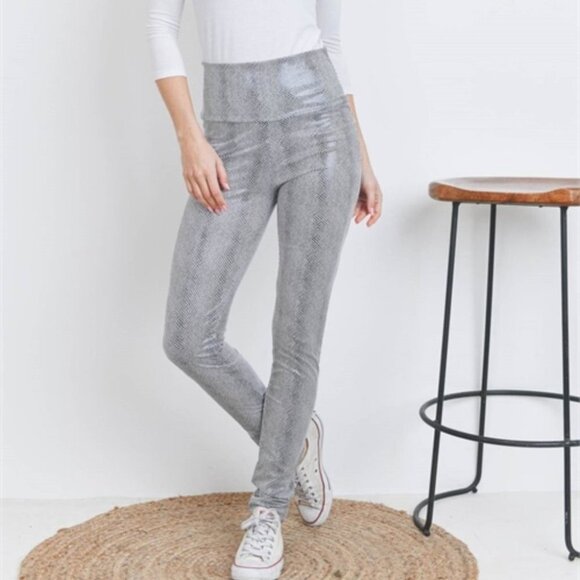 WHITE SNAKE PRINT PANTS - Picture 5 of 9